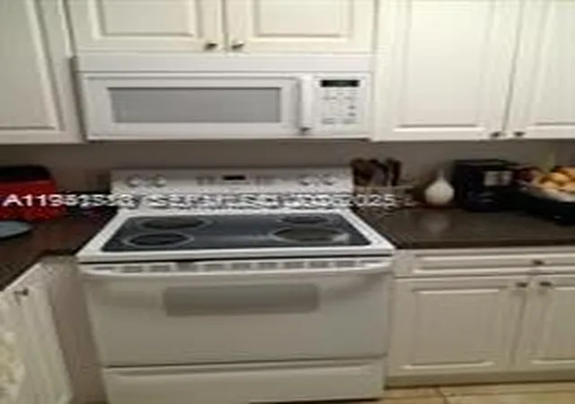 4th image of 12142 Saint Andrews Pl, Miramar, FL 33025