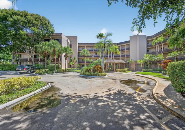Photo 1 of Condo for sale at 4770 Fountains Dr #104, Lake Worth, FL 33467 | MLS# F10544418 | Listing updated on 2026-10-06