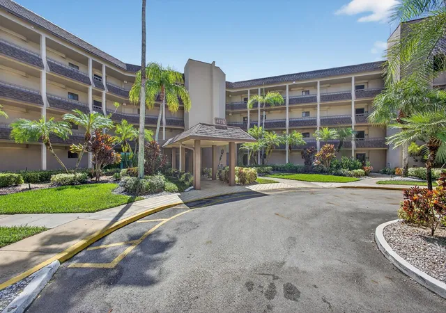 Photo 3 of Condo for sale at 4770 Fountains Dr #104, Lake Worth, FL 33467 | MLS# F10544418 | Listing updated on 2026-10-06