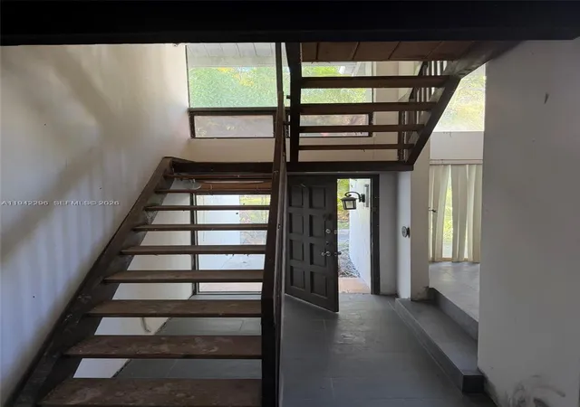 9th image of 19216 Ne 25th Ave #291C, Miami, FL 33180 | MLS# A11942296