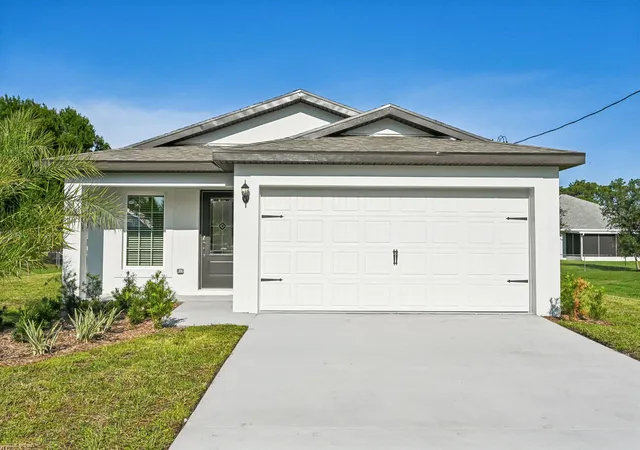 Single family home for sale at 5606 Seagrape Dr, Fort Pierce, FL 34982 | MLS# F10544609 | Listing updated on 2026-10-01