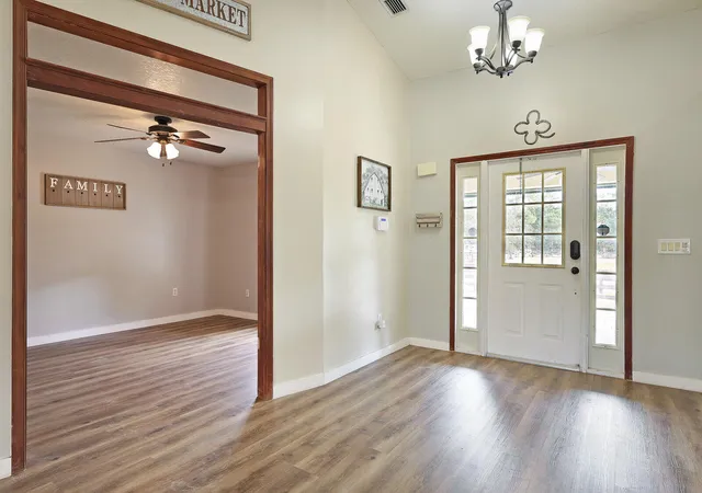 3rd image of 18080 W Sycamore Dr, Loxahatchee, FL 33470 | MLS# R11153092