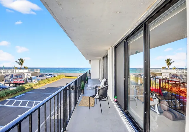 Photo 1 of Condo for sale at 3456 S Ocean Blvd #1040, Palm Beach, FL 33480 | MLS# R11153221 | Listing updated on 2026-10-06