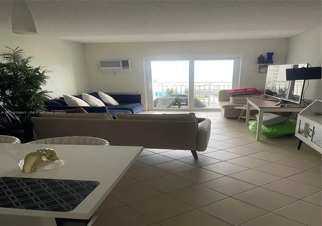 3rd image of 200 S Birch Rd #1111, Fort Lauderdale, FL 33316 | MLS# A11942867