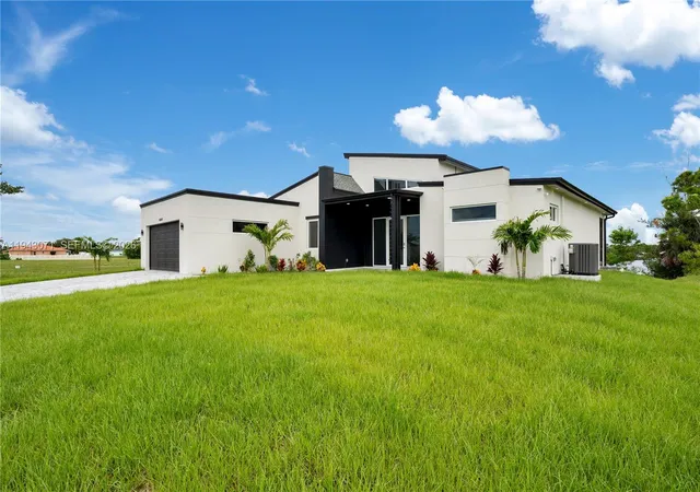 Homes for sale in Cape Coral, FL | 4009 W Jacaranda Pkwy, Cape Coral, FL 33993 | MLS# A11943071