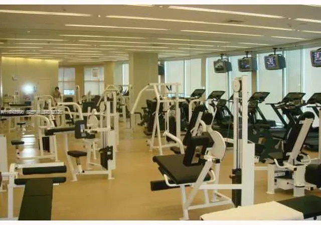 14th image of 18001 Collins Ave #1507, Sunny Isles Beach, FL 33160 | MLS# A11942996