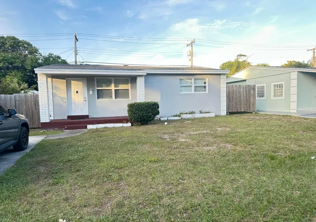 Photo 1 of Single family home for sale at 725 58th Street, West Palm Beach, FL 33407 | MLS# R11153350 | Listing updated on 2026-09-28