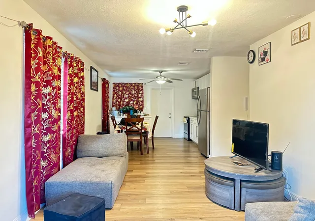 Photo 3 of Single family home for sale at 725 58th Street, West Palm Beach, FL 33407 | MLS# R11153350 | Listing updated on 2026-09-28