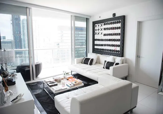 5th image of 495 Brickell Ave #3805, Miami, FL 33131 | MLS# A11941400