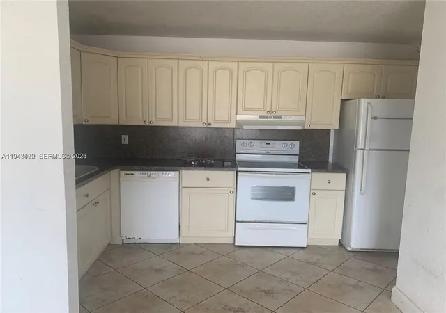 Homes for sale in Homestead, FL | 14830 Naranja Lakes Blvd #A1J, Homestead, FL 33032 | MLS# A11943472