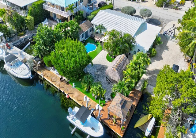 Homes for sale in Plantation Key, FL | 150 Azalea St, Plantation Key, FL 33070 | MLS# A11943578