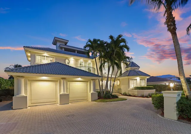 Photo 4 of Single family home for sale at 4317 Intracoastal Dr, Highland Beach, FL 33487 | MLS# R11153580 | Listing updated on 2026-09-23