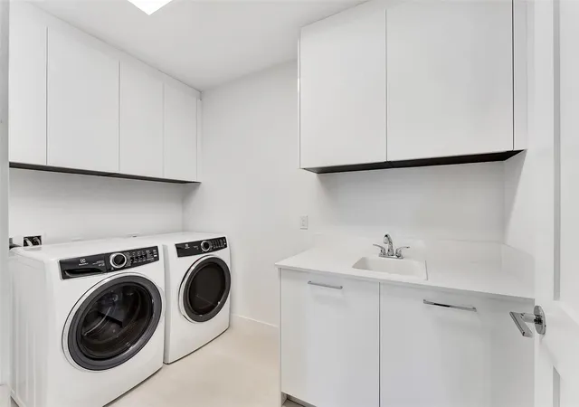 Homes for sale in Fort Lauderdale, FL | 151 N Seabreeeze Blvd #504, Fort Lauderdale, FL 33304 | MLS# F10544963