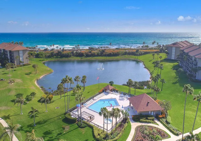 2nd image of 301 S Seas Dr, Jupiter, FL 33477