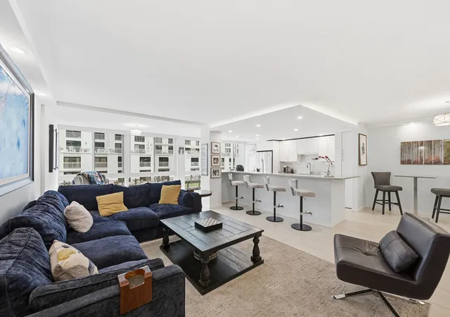 4th image of 3100 NE 49th Street #206, Fort Lauderdale, FL 33308 | MLS# R11153754