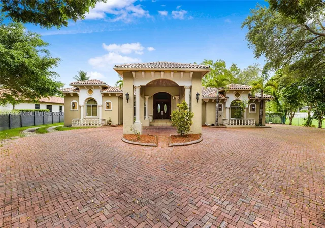 Photo 1 of Mansion for sale at 7761 Sw 122nd Avenue, Miami, FL 33183 | MLS# A11944482 | Listing updated on 2026-10-31