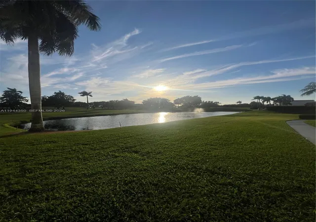 3rd image of 8900 Washington Blvd #402, Pembroke Pines, FL 33025 | MLS# A11944350
