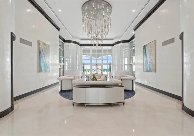 Listing Photo 4 - Condo for sale in building located at 1063 W Hillsboro Mile, Hillsboro Beach, FL 33062 - Unit #115