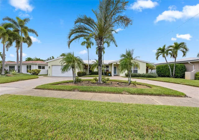 Photo 2 of Single family home for sale at 6543 Ne 21st Road, Fort Lauderdale, FL 33308 | MLS# F10545135 | Listing updated on 2026-09-29