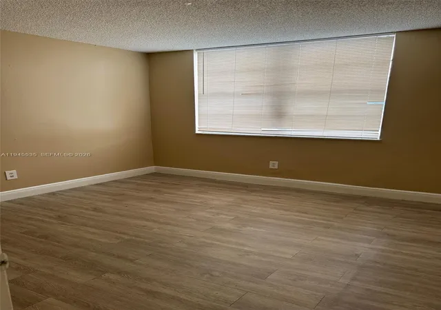 5th image of 488 Nw 165Th St Rd #B115, Miami, FL 33169 | MLS# A11945535