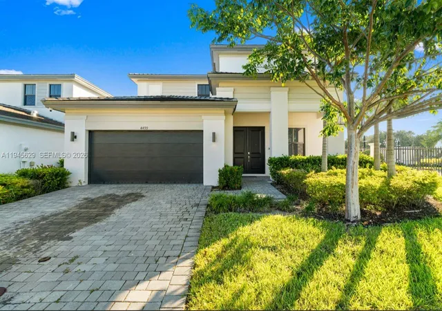 Homes for sale in Miramar, FL | 4499 Sw 173rd Ave, Miramar, FL 33029 | MLS# A11945629