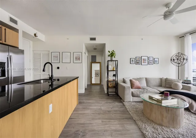 5th image of 1111 Sw 1St Ave #3723N, Miami, FL 33130 | MLS# A11944630