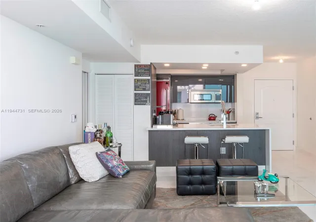 1st image of 110 Washington Ave #1722, Miami Beach, FL 33139 | MLS# A11944731