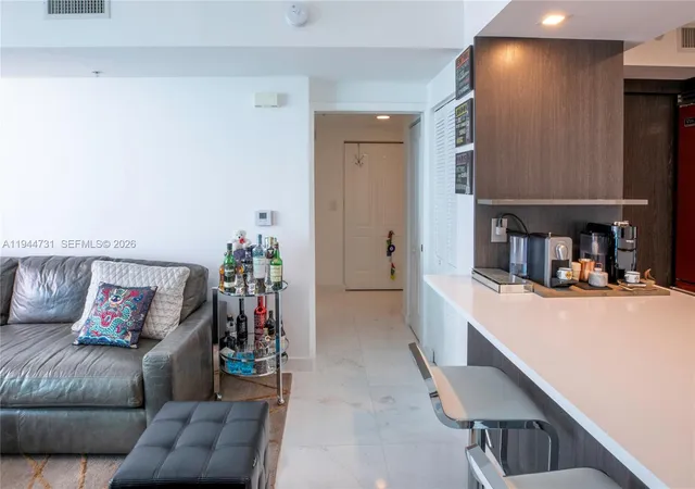 4th image of 110 Washington Ave #1722, Miami Beach, FL 33139 | MLS# A11944731