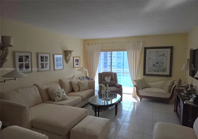 2nd image of 400 Kings Point Dr #1202, Sunny Isles Beach, FL 33160 | MLS# A11945258