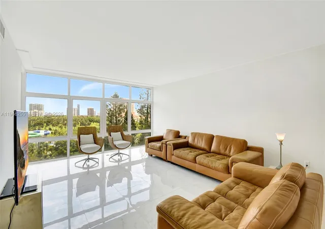 1st image of 20100 W Country Club Dr #1005, Aventura, FL 33180 | MLS# A11946255