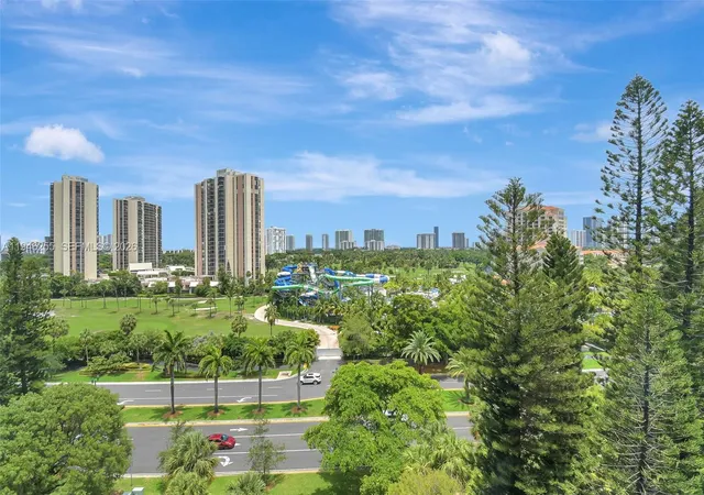 2nd image of 20100 W Country Club Dr #1005, Aventura, FL 33180 | MLS# A11946255