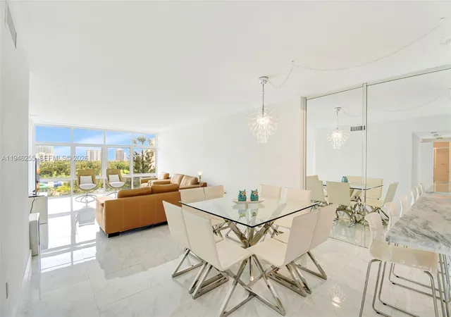 5th image of 20100 W Country Club Dr #1005, Aventura, FL 33180 | MLS# A11946255