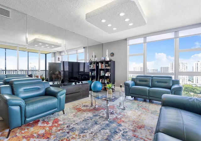 1st image of 20379 W Country Club Dr #1933, Aventura, FL 33180 | MLS# A11946087