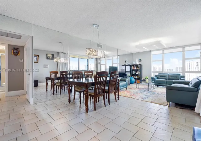 3rd image of 20379 W Country Club Dr #1933, Aventura, FL 33180 | MLS# A11946087
