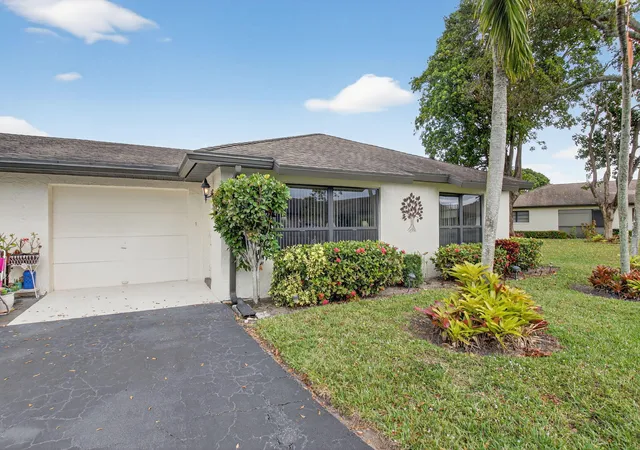 Homes for sale in Boynton Beach, FL | 4972 Dovewood Rd #B, Boynton Beach, FL 33436 | MLS# R11154644