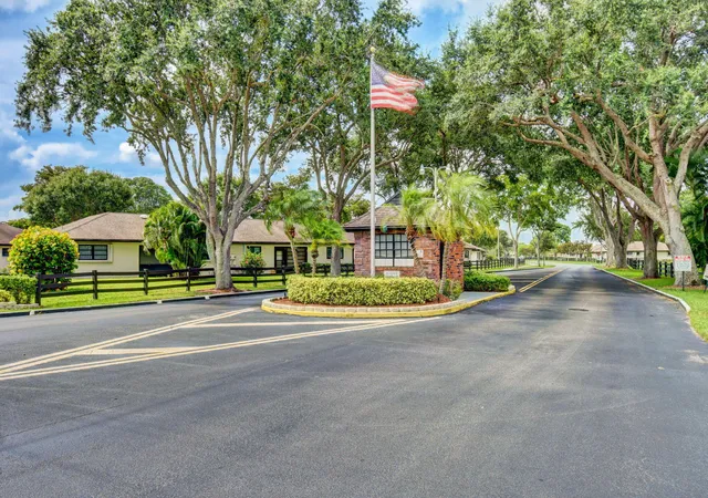 Homes for sale in Boynton Beach, FL | 4972 Dovewood Rd #B, Boynton Beach, FL 33436 | MLS# R11154644