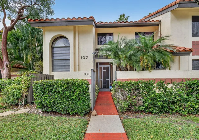 1st image of 10215 N Circle Lake Dr #101, Boynton Beach, FL 33437 | MLS# R11154732