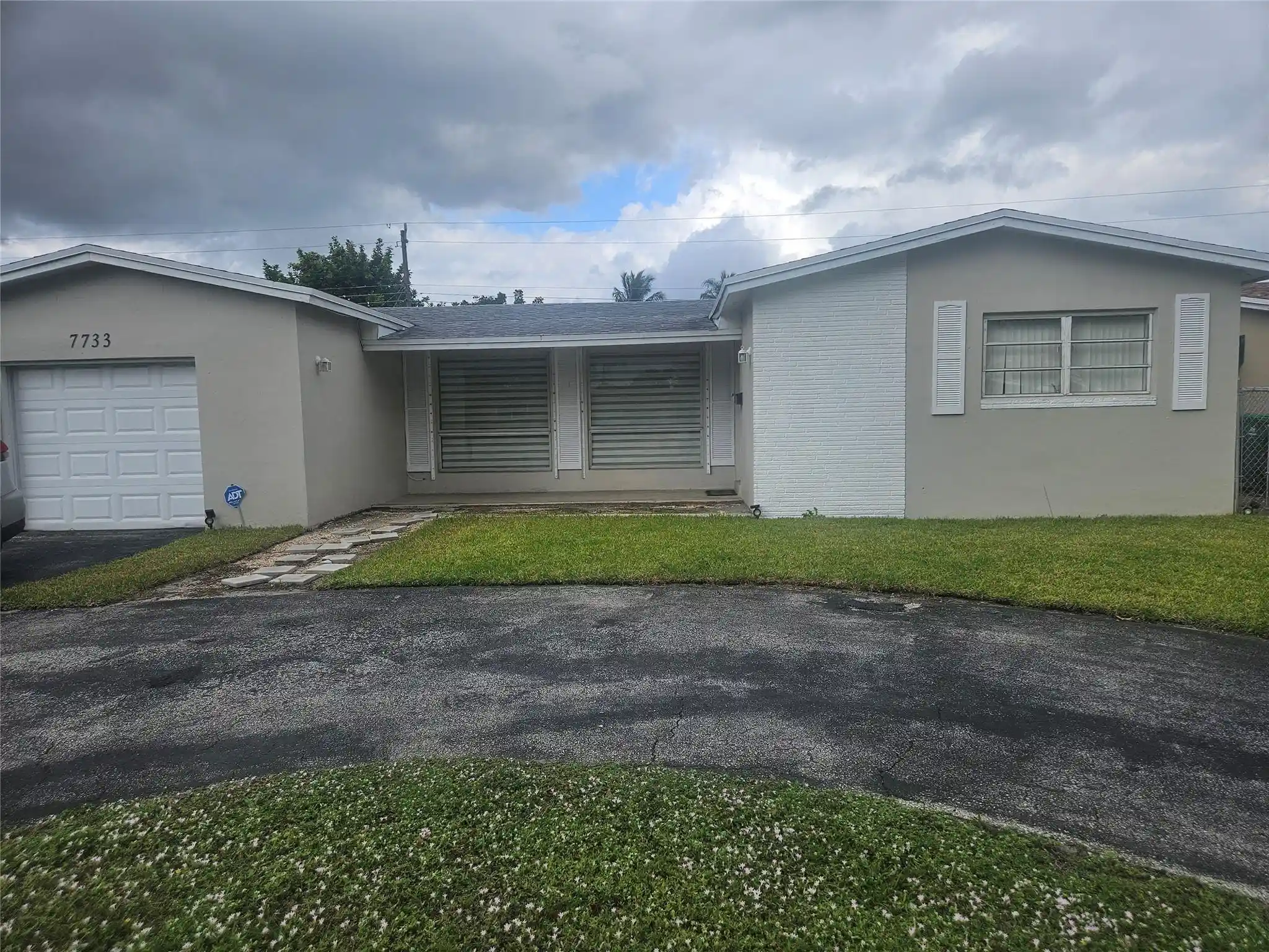 Photo 1 of Sale Pending at 7733 Embassy Blvd, Miramar, FL 33023 | MLS# F10545310 | Listing updated on 2026-10-27