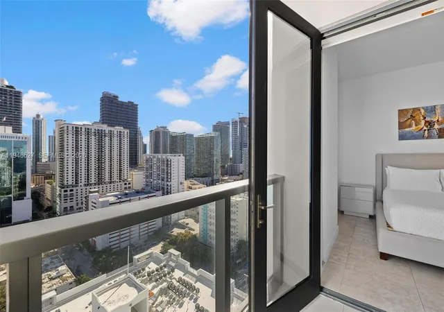 Homes for sale in Miami, FL | 239 Sw 9Th St #2304, Miami, FL 33130 | MLS# A11946527