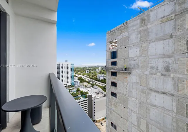 Homes for sale in Miami, FL | 239 Sw 9th St #2303, Miami, FL 33130 | MLS# A11946262