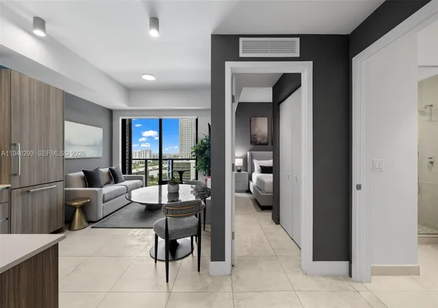 Homes for sale in Miami, FL | 239 Sw 9Th St #1604, Miami, FL 33130 | MLS# A11946293