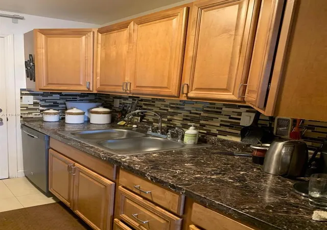 Homes for sale in Miami, FL | 16801 Ne 13th Ave #301, Miami, FL 33162 | MLS# A11946953