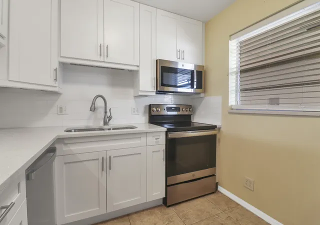 Photo 3 of Condo for sale at 12016 Greenway Cir S #204, Royal Palm Beach, FL 33411 | MLS# R11154970 | Listing updated on 2026-10-03
