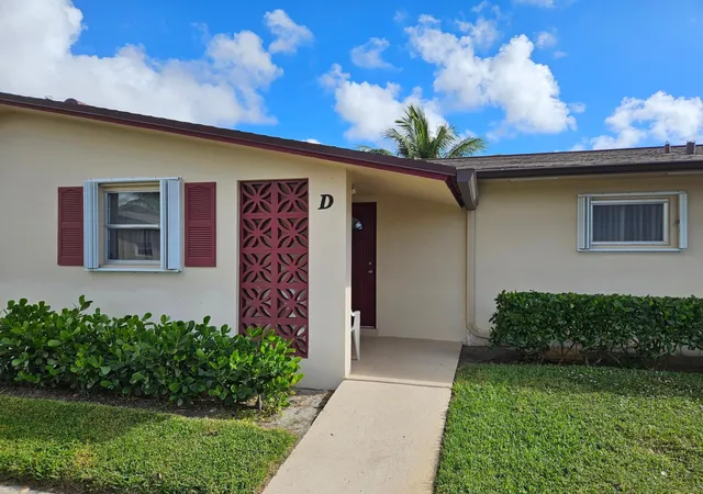 Homes for sale in West Palm Beach, FL | 2950 Crosley Dr E #D, West Palm Beach, FL 33415 | MLS# R11155039