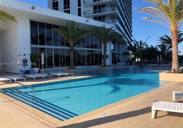 2nd image of 16385 Biscayne Blvd, North Miami Beach, FL 33160
