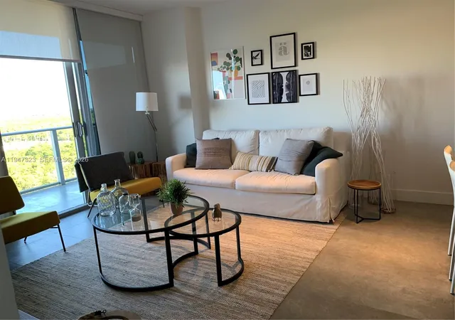 2nd image of 16385 Biscayne Blvd #1417, North Miami Beach, FL 33160 | MLS# A11947323