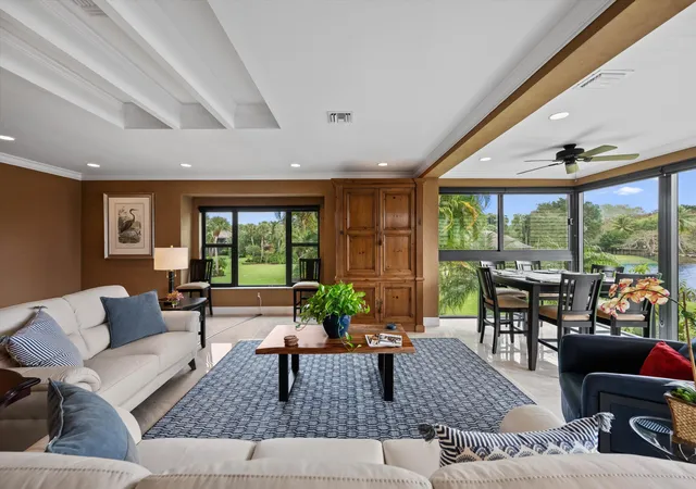 Listing Photo 5 - Condo for sale in building located at 13254 Polo Clb Rd, Wellington, FL 33414 - Unit #C202