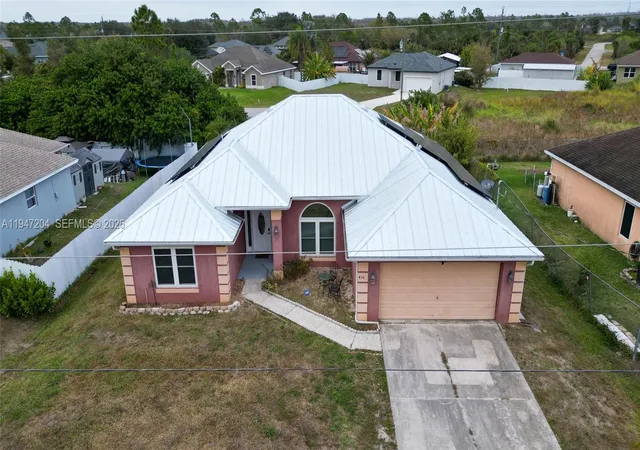 Homes for sale in Lehigh Acres, FL | 436 Willowbrook Dr, Lehigh Acres, FL 33972 | MLS# A11947204