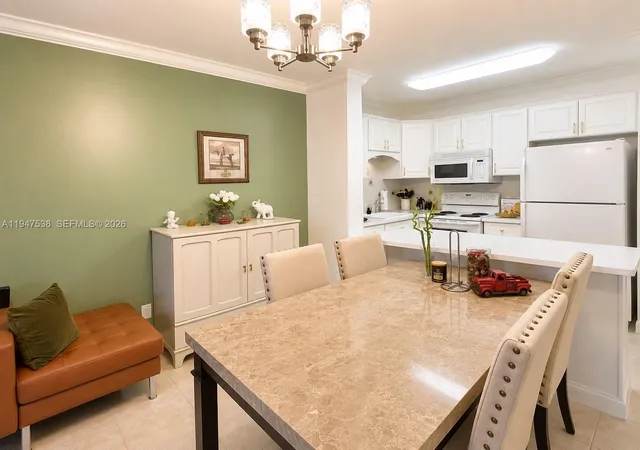 5th image of 1520 Mckinley St #216E, Hollywood, FL 33020 | MLS# A11947538