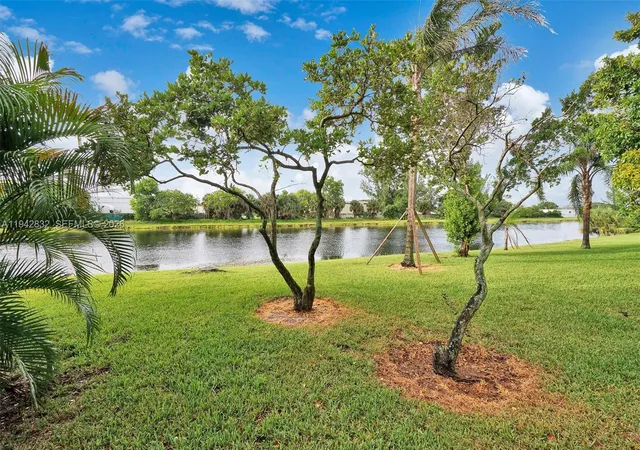 Homes for sale in Pompano Beach, FL | 2200 S Cypress Bend Dr #406, Pompano Beach, FL 33069 | MLS# A11942832